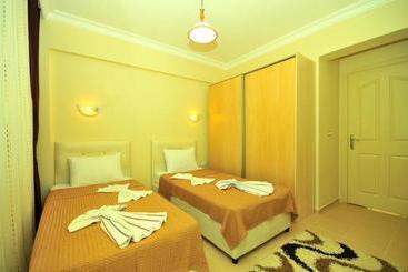 Отель Club Onat Garden