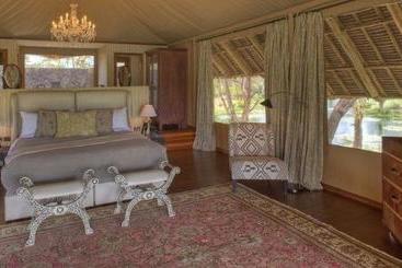 هتل Finch Hatton's Camp