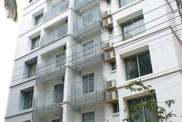 هتل Allegro Holiday Suites