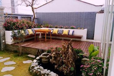 هتل Always Sunshine Inn