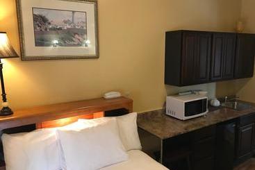 هتل Chipman Hill Suites - 9 Chipman Hill
