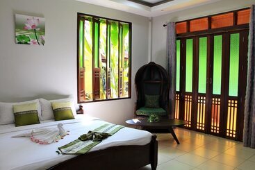 هتل Excellence Villas & Hostel