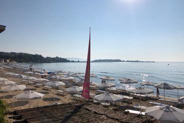 فندق Kristal Beach