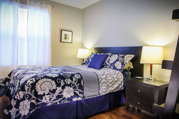 Отель Moncton Suites - 267 Universite Ave