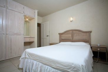 هتل Ocean Bliss Apartments