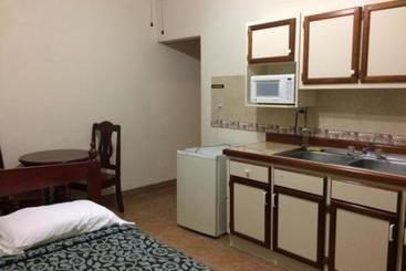 هتل Panchos Villas