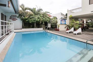 فندق Patio Inn  And Restaurant