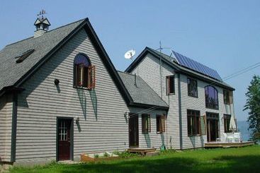 هتل Three Pines Bed And Breakfast