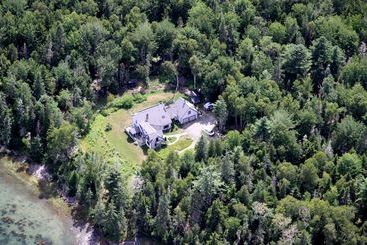 هتل Three Pines Bed And Breakfast