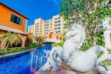 هتل Venetian Resort Jomtien