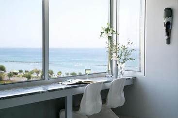هتل City Sea Business Suites