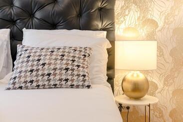 Hotel Deluxe Rooms Tramonto