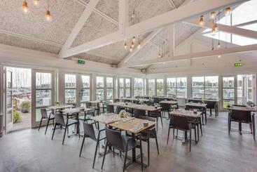 בית מלון כפרי Kaløvig Bade