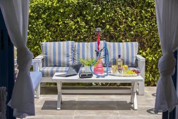 فندق Protaras Villa Loulla