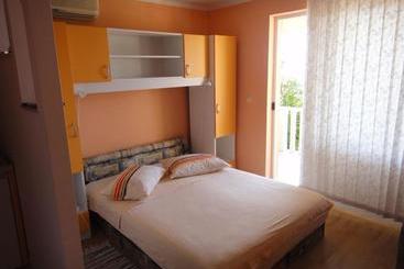 בית מלון כפרי Studios Antonio