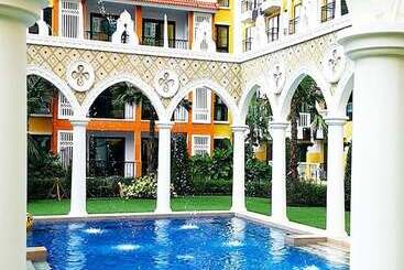 酒店 The Symphony Suites Pattaya