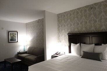 فندق Best Western Plus New Richmond Inn & Suites