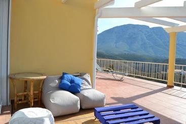 هتل Chalet Zorro