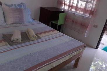 هتل Charm Guest House