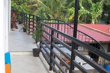 هتل Charm Guest House