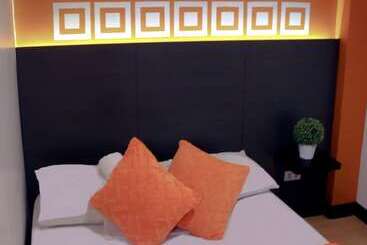 هتل Frederick S Apartelle