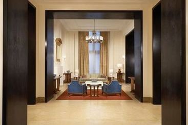 هتل Global Luxury Suites at Metropolitan South