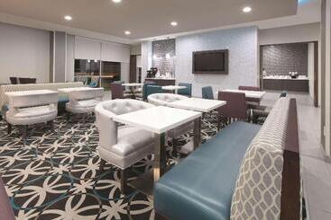Отель La Quinta By Wyndham Sweetwater East