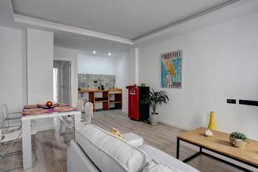 Отель Lewis And Peter Apartments Los Remedios