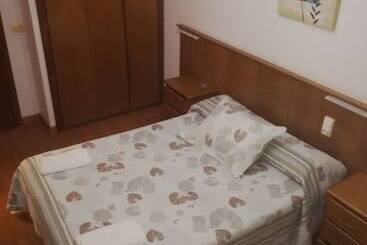 호텔 Pensión Los Trillizos