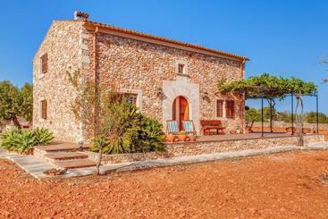 ホテル Son Garrot