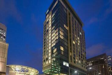 The Laura Hotel, Houston Downtown, Autograph Collection