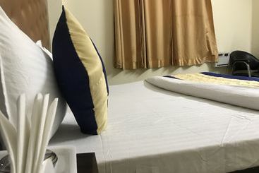 Отель Aamantran Inn