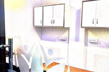 בית מלון כפרי City Backpackers Hostel