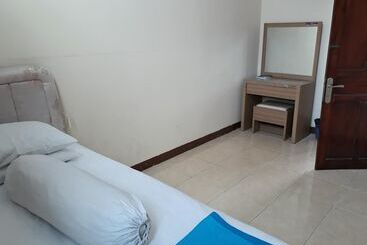 Отель Imam Bonjol Hostel