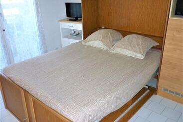 Отель Les Jardins Du Golf   Mandelieu