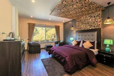 ホテル Nirvana Lodge & Lounge