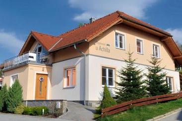 هتل Achilla Bed & Breakfast