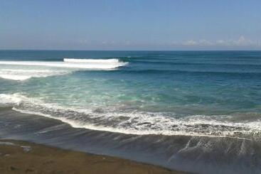 בית מלון כפרי Pondok Pisces Bungalows