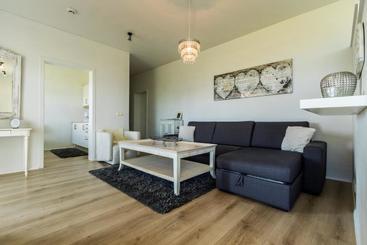 هتل River Apartments