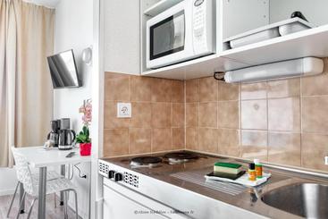 هتل Residence New Rochelle