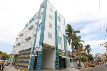 هتل Saibala Budget Airport