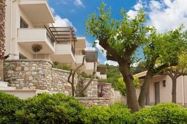 هتل Thassos Grand Resort