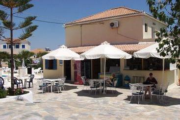 Lianos Hotel Apartments