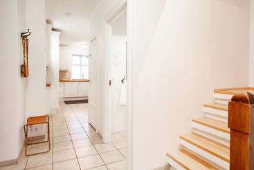 هتل Akureyri Central Luxury House