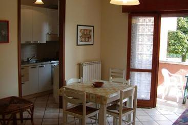 هتل Easy Apartaments Peschiera