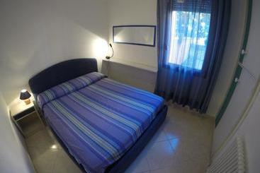 هتل Easy Apartaments Peschiera
