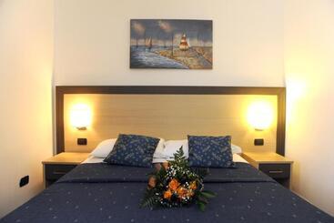 ホテル La Quercia