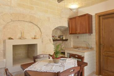 ホテル Masseria Pentima Vetrana Resort