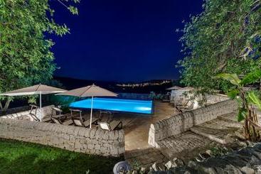 هتل Relais Villa Del Monte