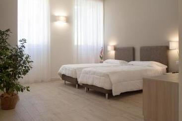 هتل Residence Le Querce